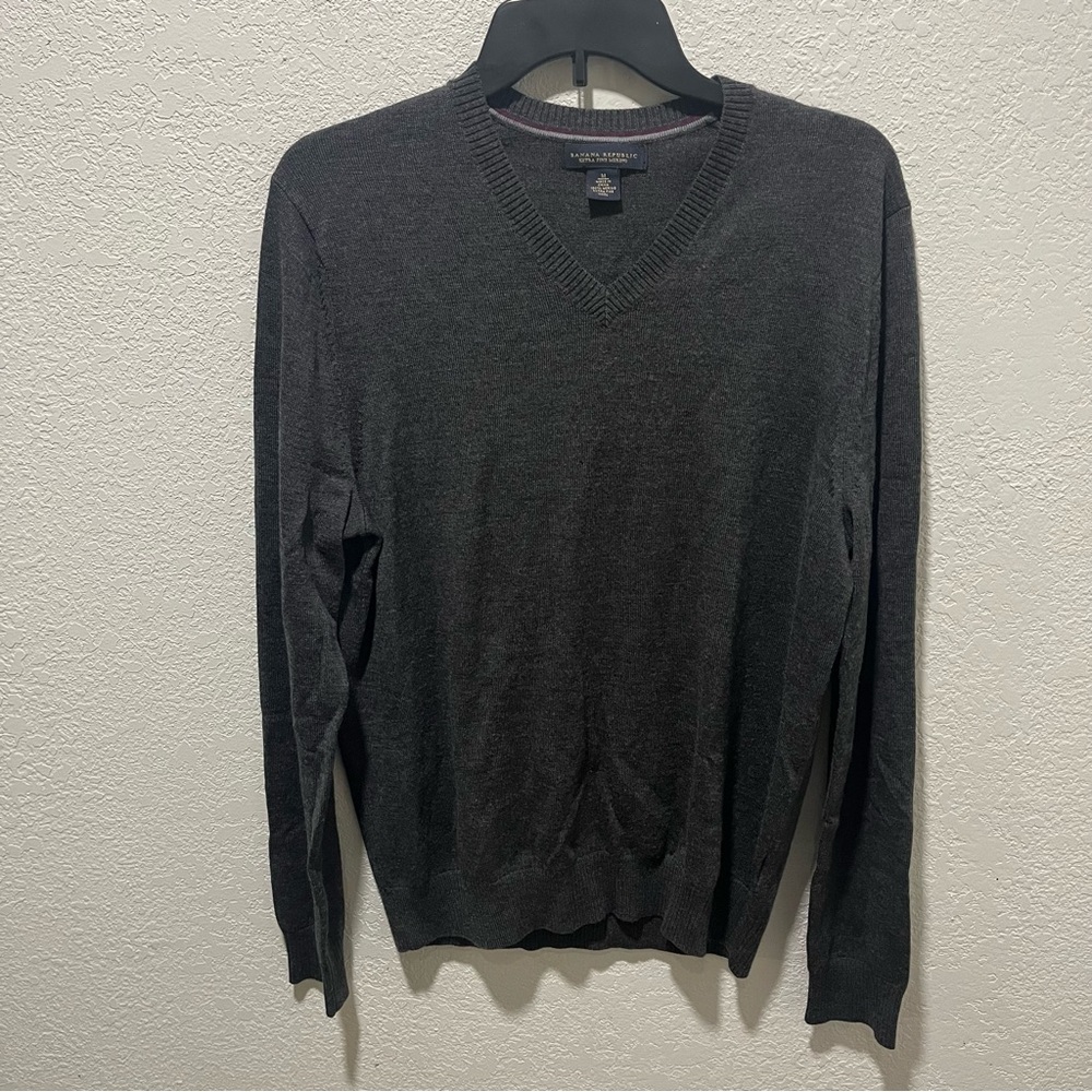 Banana Republic Extra Fine Merino Wool Charcoal V-Neck Sweater